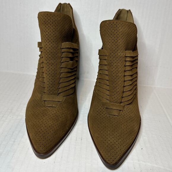 Vince Camuto Size 10 Levana Ankle Bootie Suede Leather Dark Caramel Casual - Picture 6 of 10